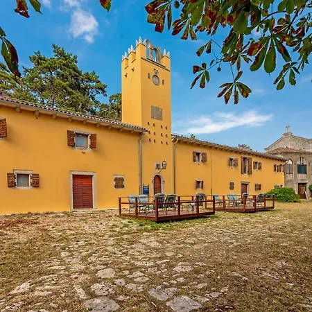 Kastel Pineta In Sveti Martin * Istrien 4* Nedeščina