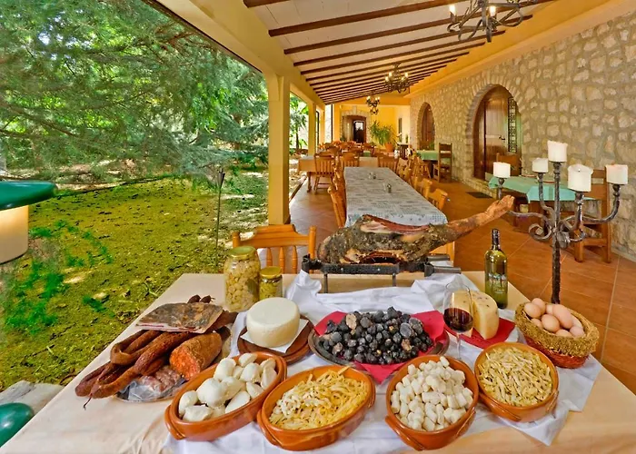 Kastel Pineta In Sveti Martin * Istrien 4* Nedeščina